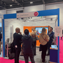 Whiteboard software for virtual classrooms and workshops